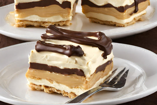 Çökmekte olan Eclair Cake Delight